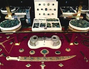 RoyalJewelleryIran17a.jpg