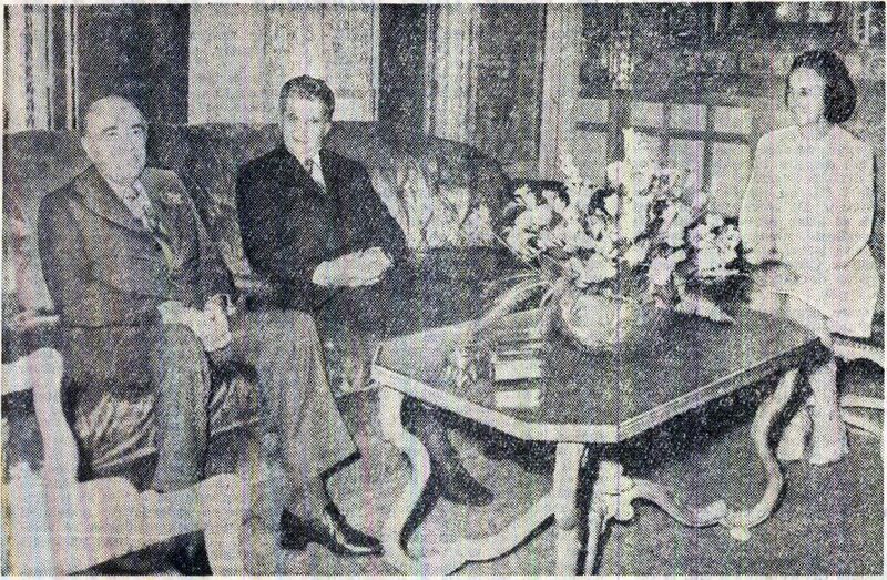 پرونده:HoveydaPMCeaușescu1354.jpg