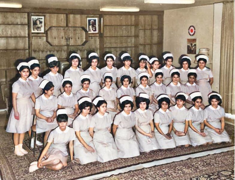 پرونده:NursingSchoolFarahPahlaviCharity1350.jpg