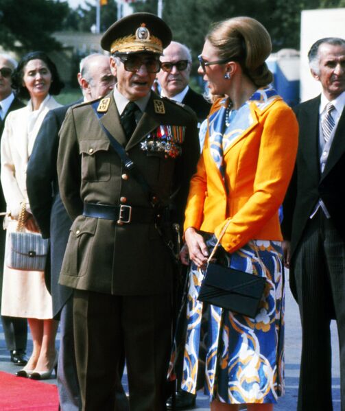 پرونده:ShahanshahAryamehr va Juancarlos 1978a2.jpg
