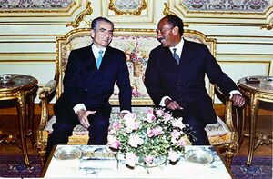 ShahanshahAryamehrPresidentSadat19Dey1353a.jpg