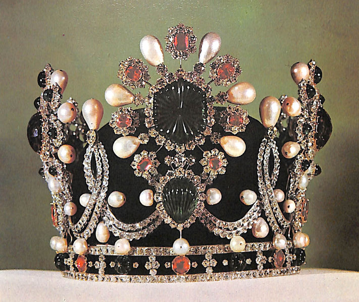 پرونده:ShahbanooFarahPahlaviCrown1.jpg