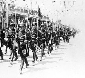 RezaShahBozorgCoronationParade.jpg