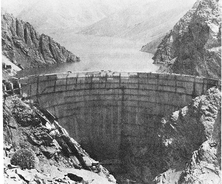 پرونده:KarajDam1956-1961.jpg