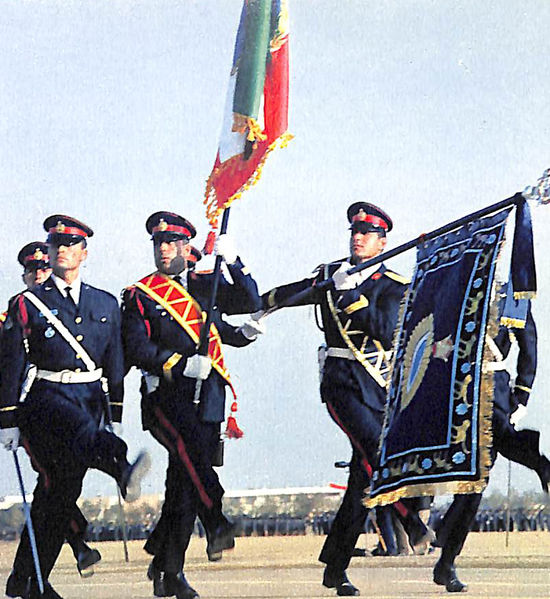 پرونده:CoronationShahanshashArteshParade1346b.jpg