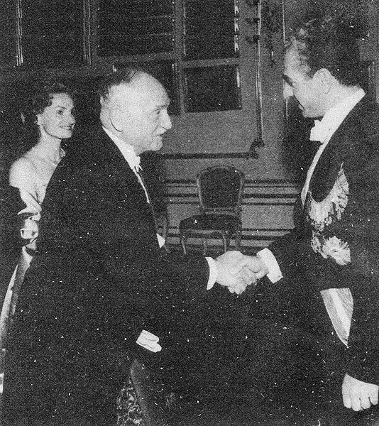 پرونده:ShahAustria1960.jpg