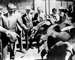 ShahanshahAryamehrPortKemblaSteelWorks NSW1353d.jpg